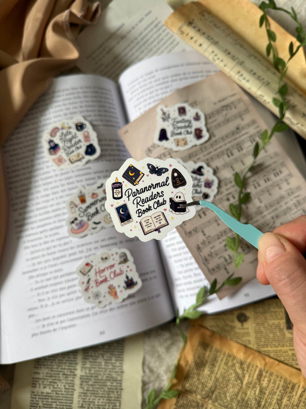 Lot Stickers ~ Bookclub 📖✨🗡️